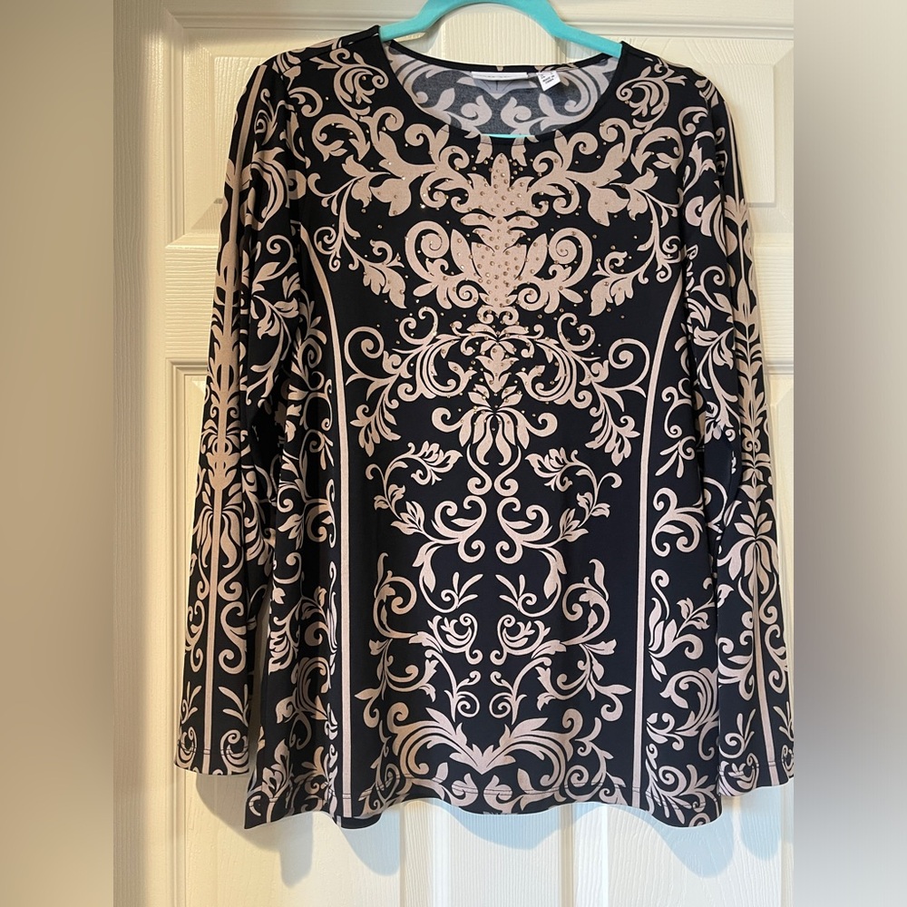 Susan graver top